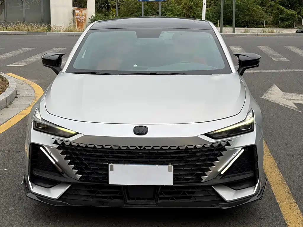 Changan UNI-V — миниатюра 2