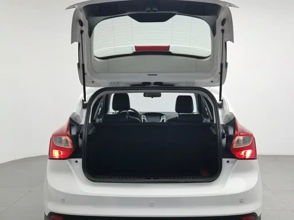 Ford Focus — миниатюра 16