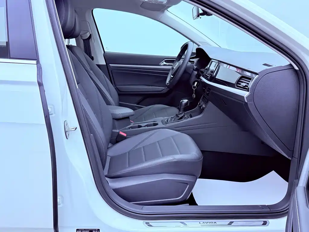 Volkswagen Lavida — миниатюра 21