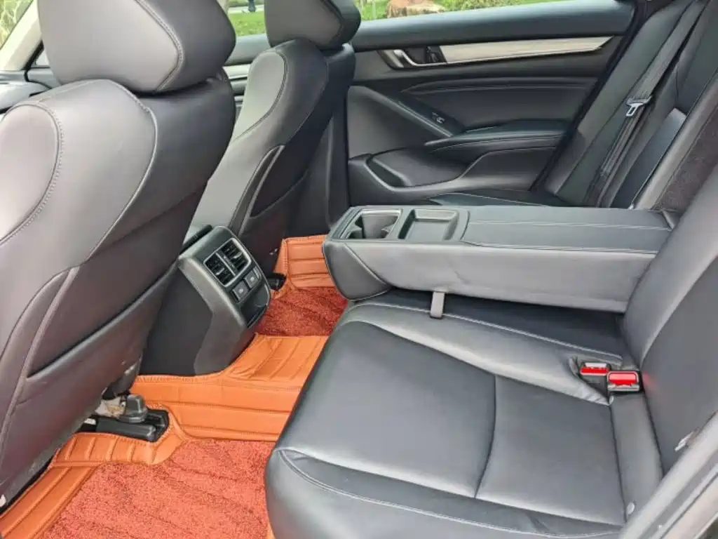 Honda Accord — миниатюра 5
