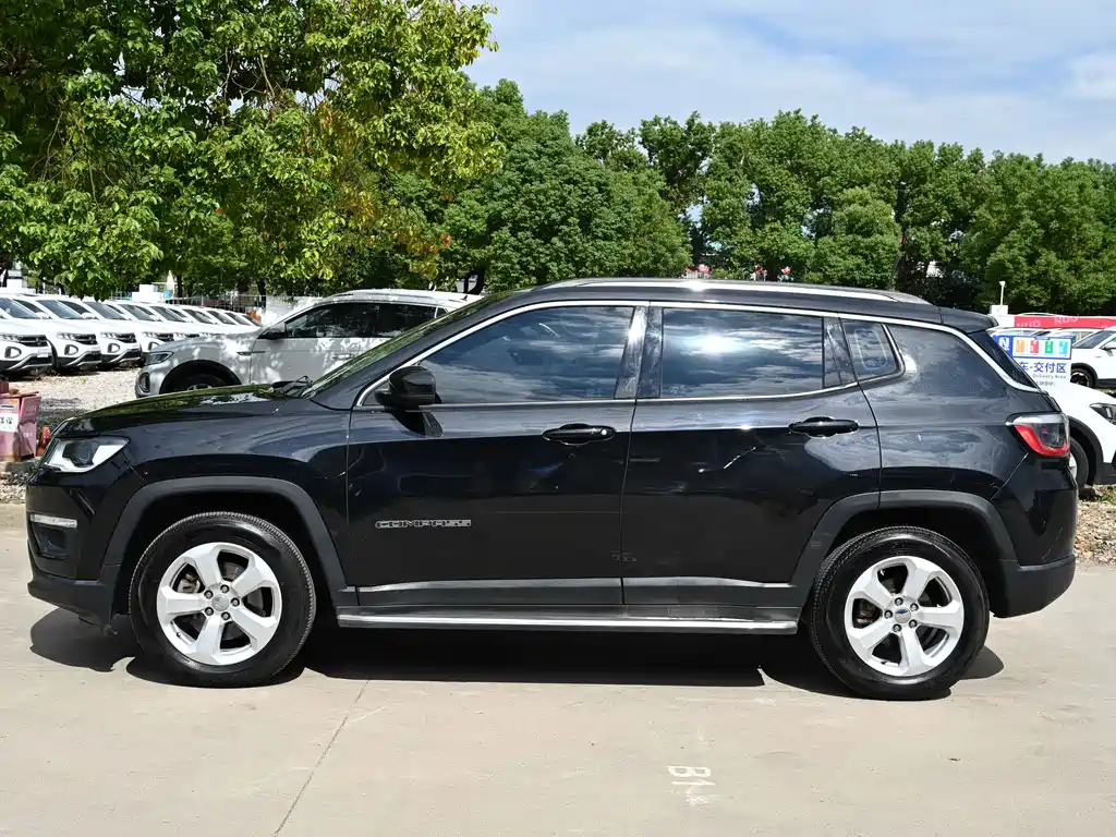 Jeep Compass — миниатюра 2