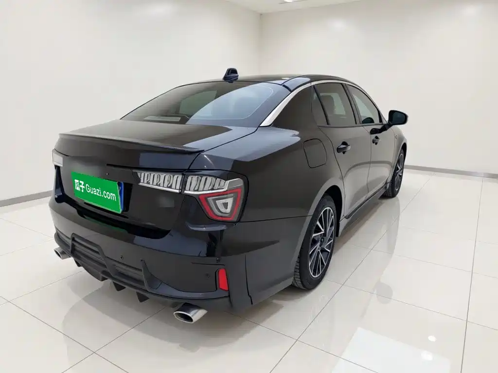 Lynk & Co 03 — миниатюра 6