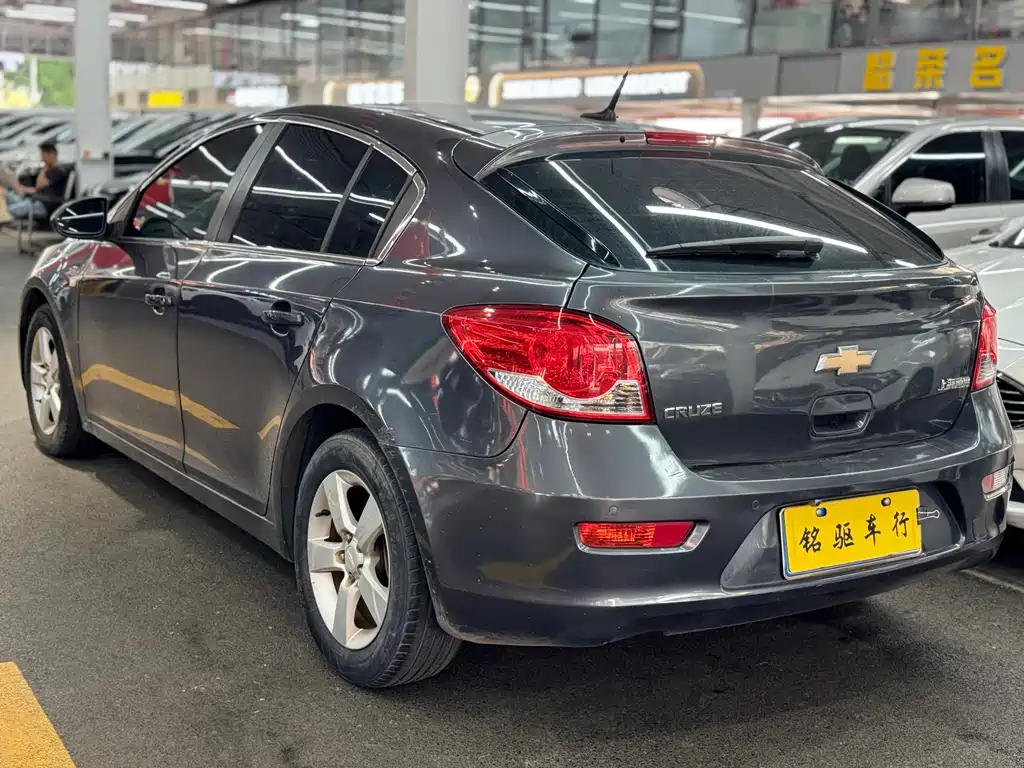 Chevrolet Cruze — миниатюра 4