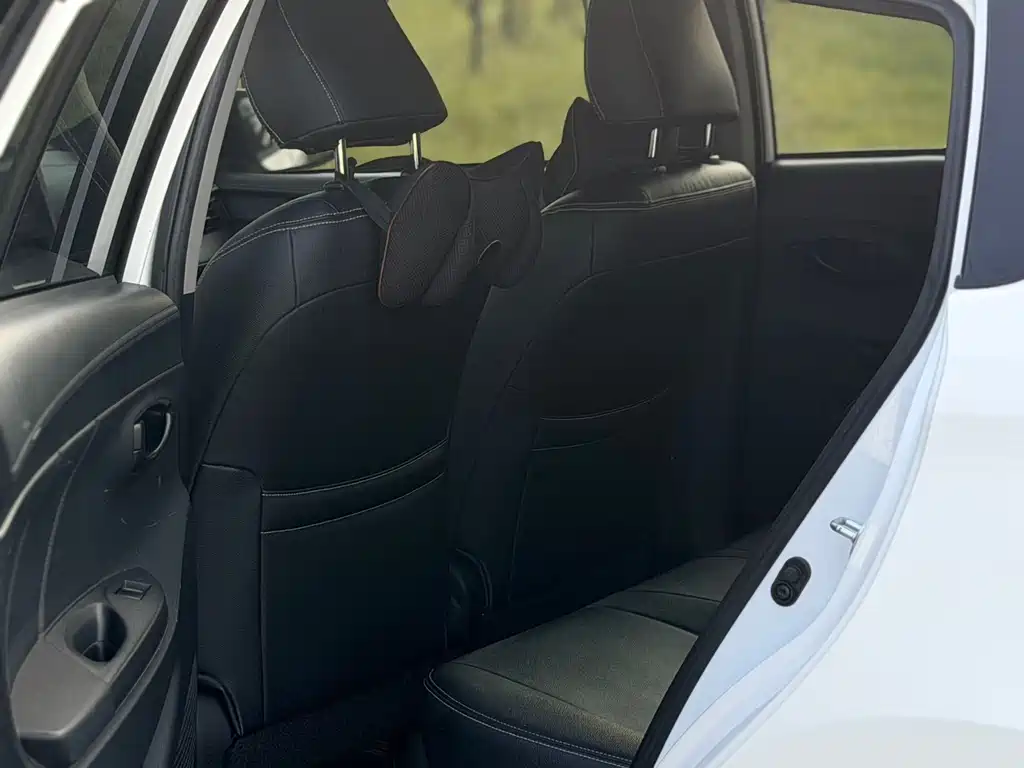Toyota Vios FS — миниатюра 8