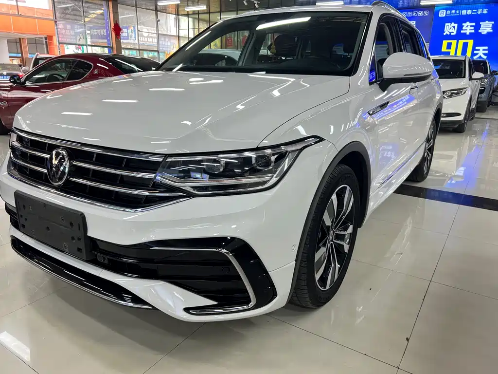 Volkswagen Tiguan L 2022