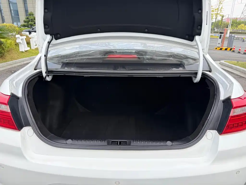 Geely Vision — миниатюра 18