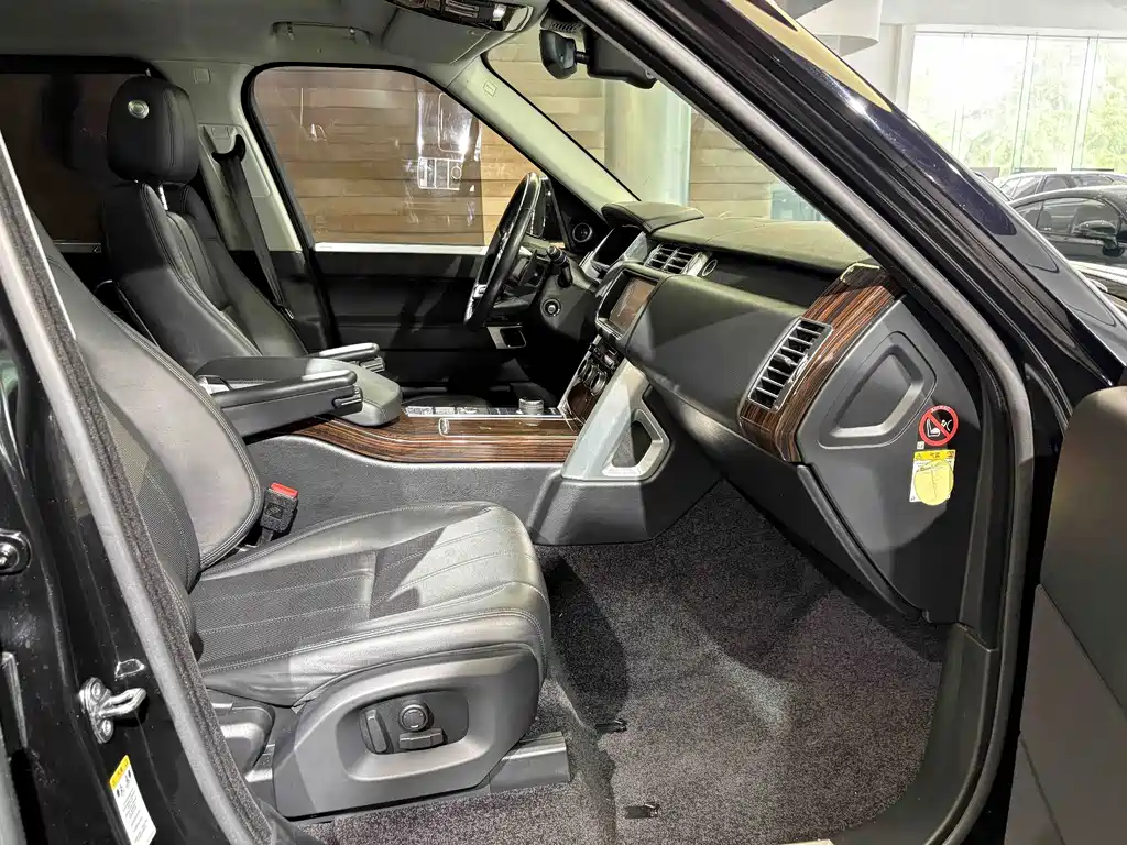 Land Rover Range Rover — миниатюра 23