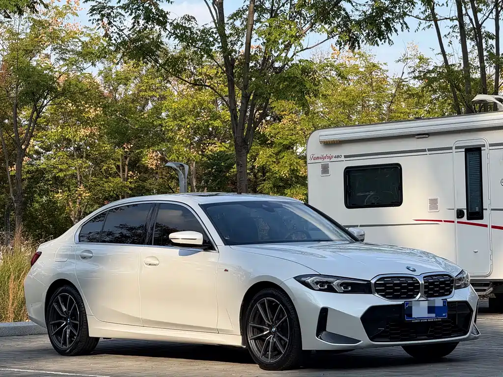 BMW 3 Series — миниатюра 3