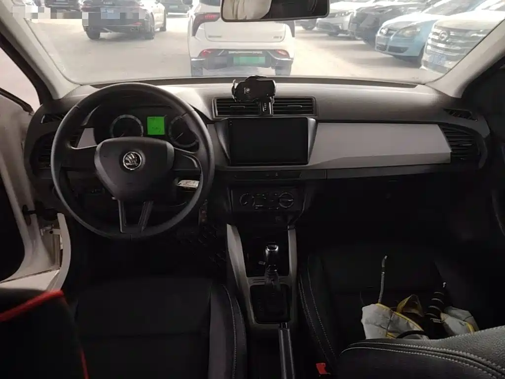 Skoda Fabia — миниатюра 10
