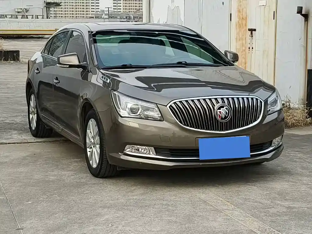 Buick LaCrosse 2013 2.4L SIDI Luxury Comfort