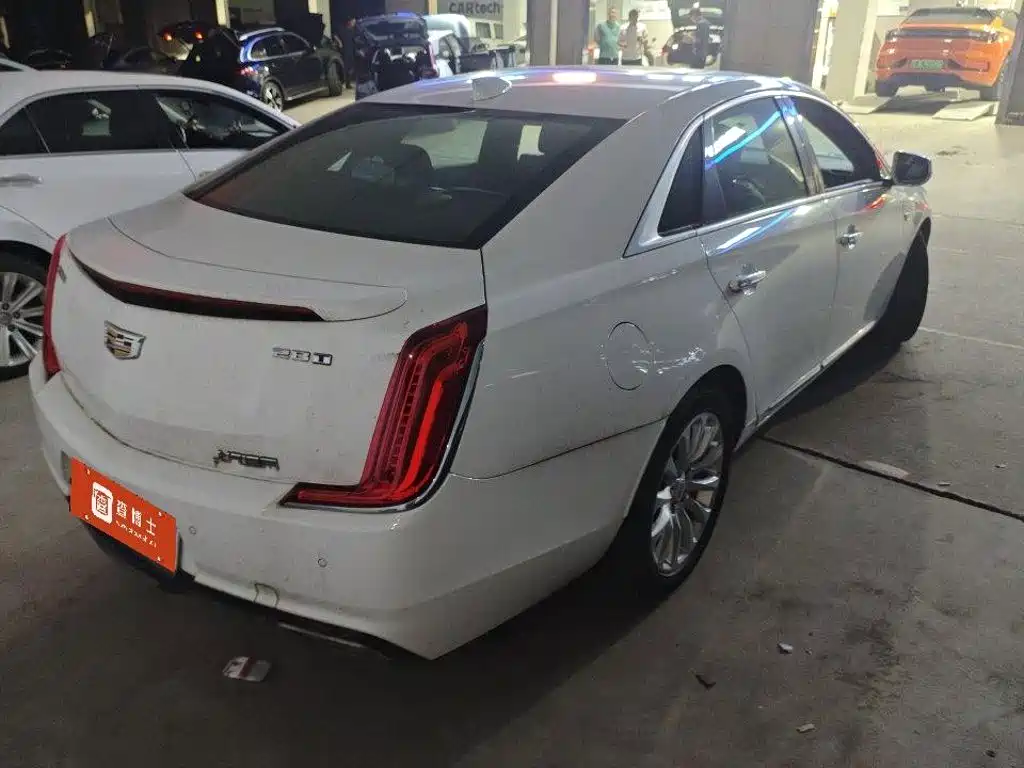 Cadillac XTS — миниатюра 2
