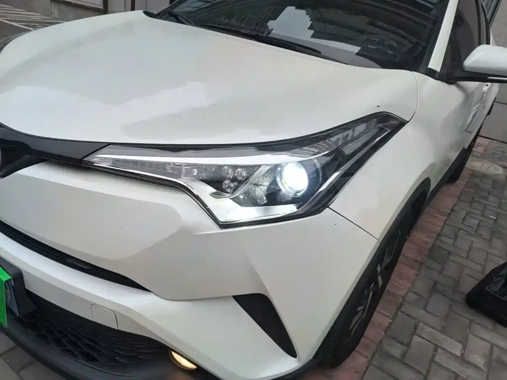 Toyota C-HR — миниатюра 24