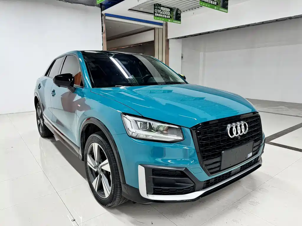 AUDI  Q2L
