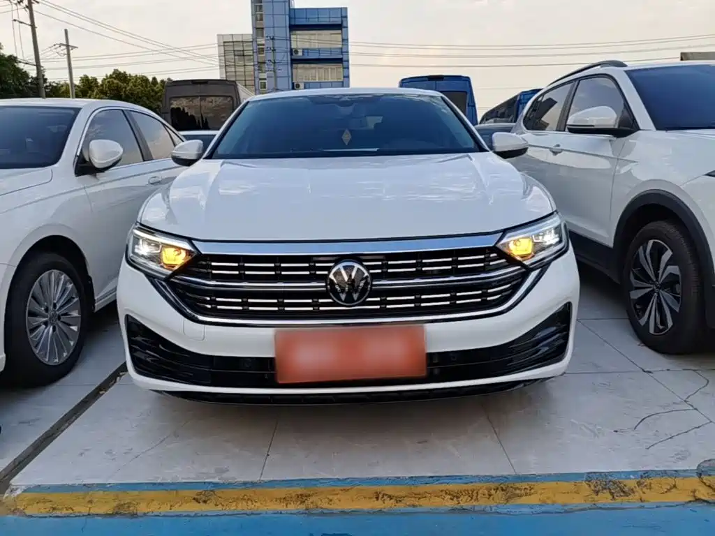 Volkswagen Sagitar — миниатюра 3