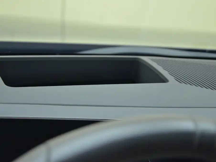 BMW 5 Series — миниатюра 14