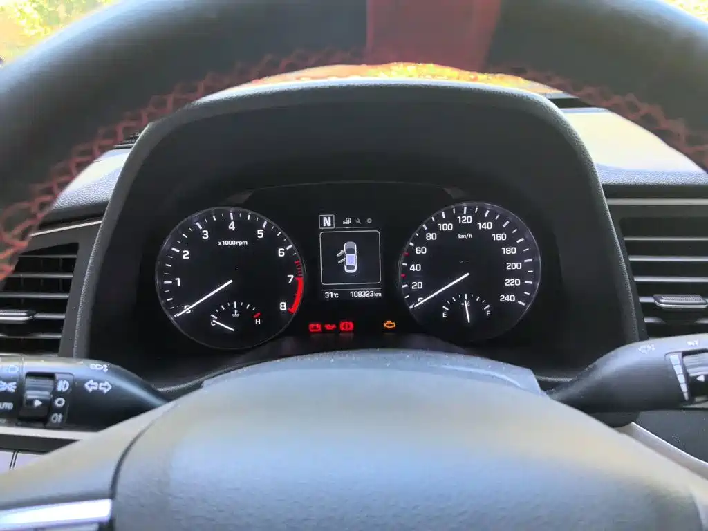 Hyundai Elantra — миниатюра 8