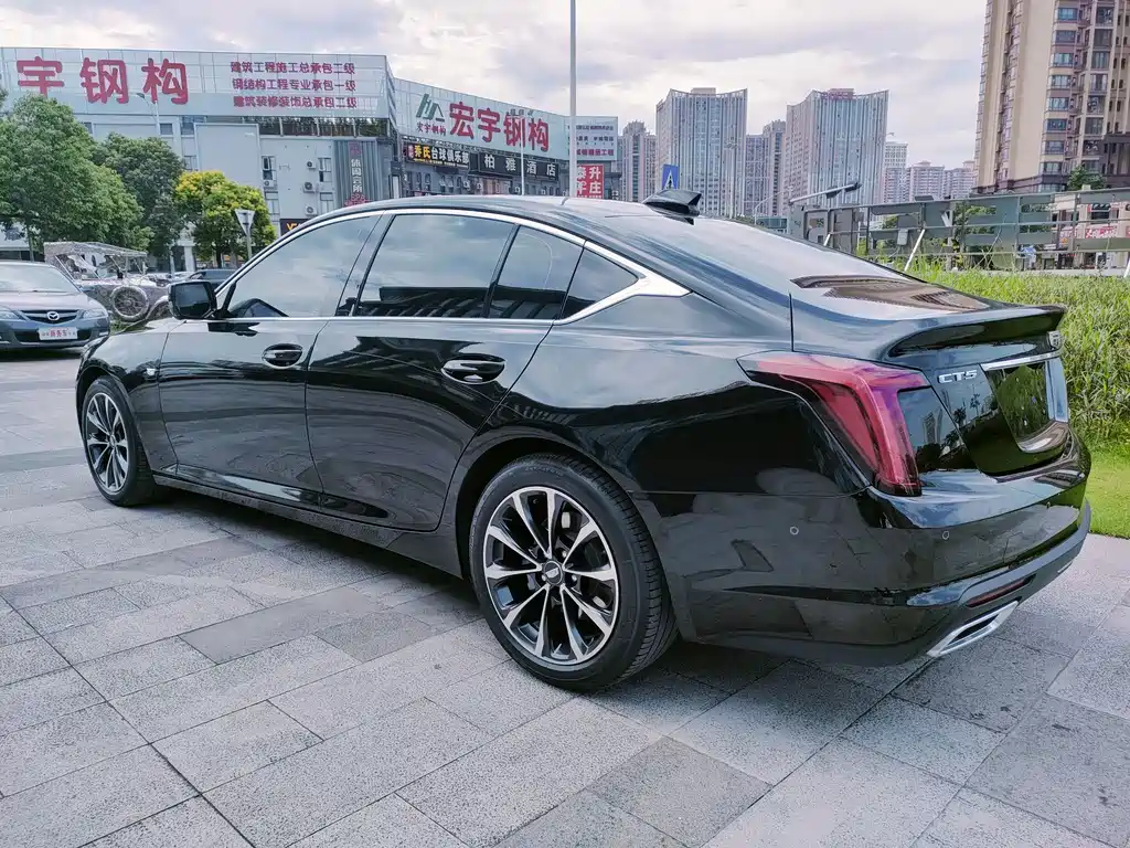Cadillac CT5 — миниатюра 6