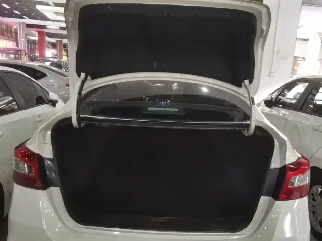 Nissan Sylphy — миниатюра 19