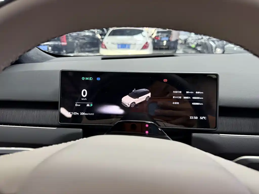 NIO ES8 — миниатюра 19