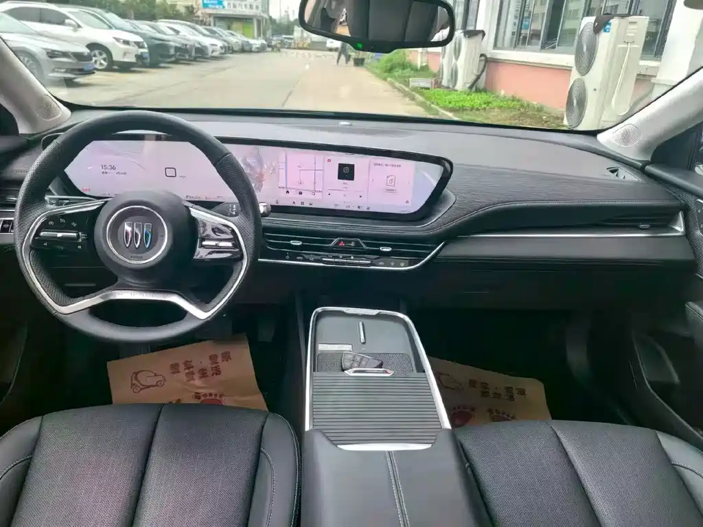 Buick LaCrosse — миниатюра 5