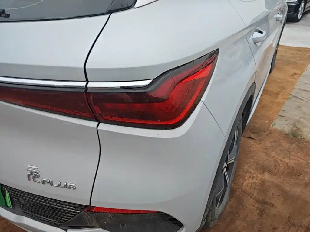 BYD Yuan Plus — миниатюра 8