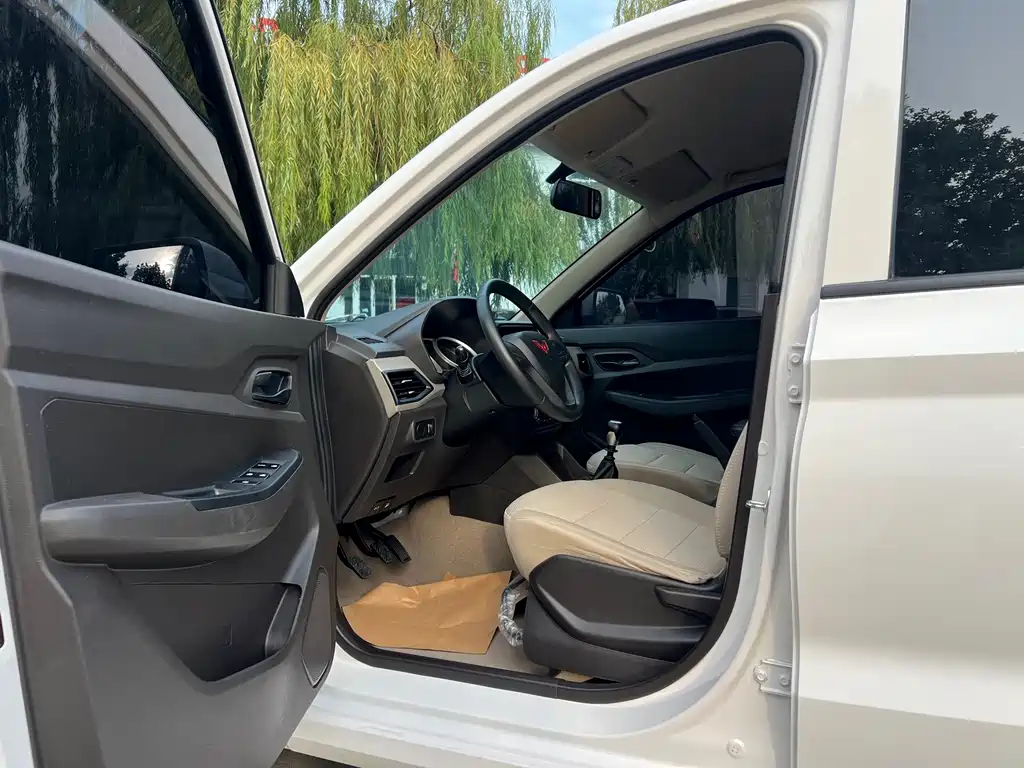 Wuling Hongguang — миниатюра 15