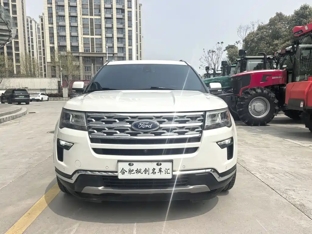 Ford Explorer (Import) - фото 2
