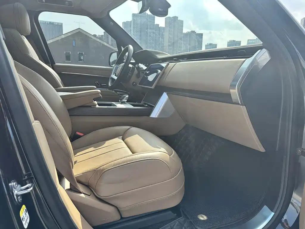 Land Rover Range Rover — миниатюра 7