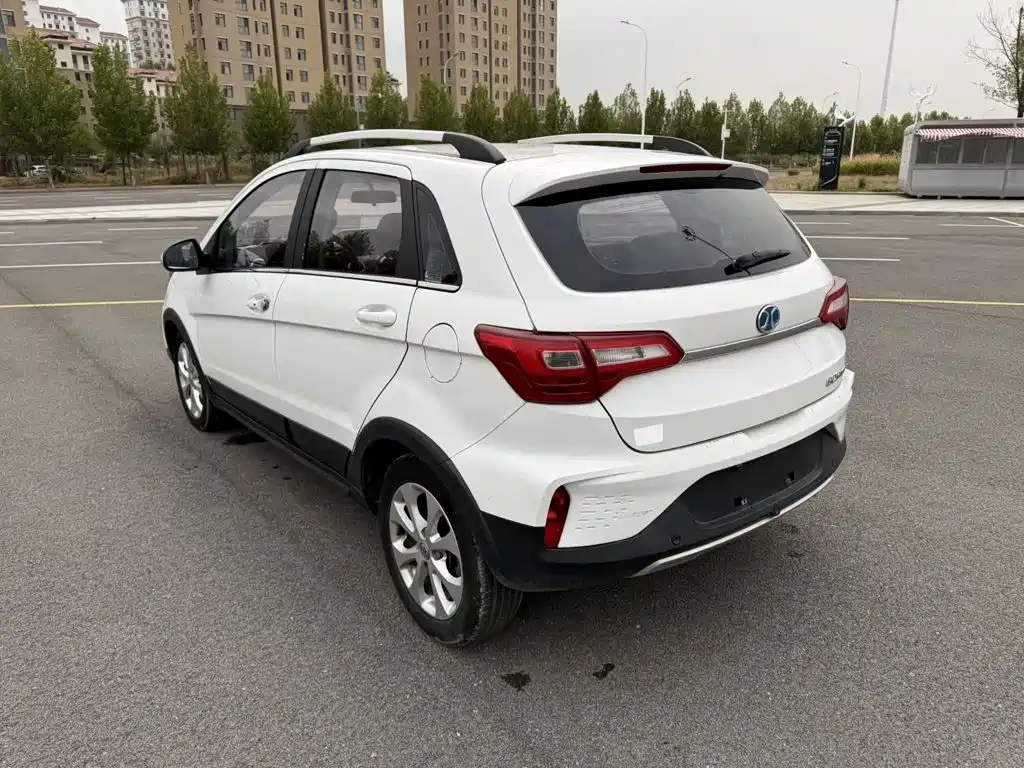 BAIC New Energy EC5 — миниатюра 7
