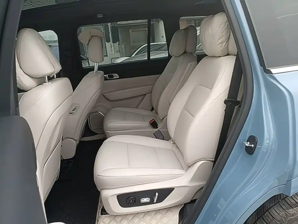 Li Auto Li ONE — миниатюра 17