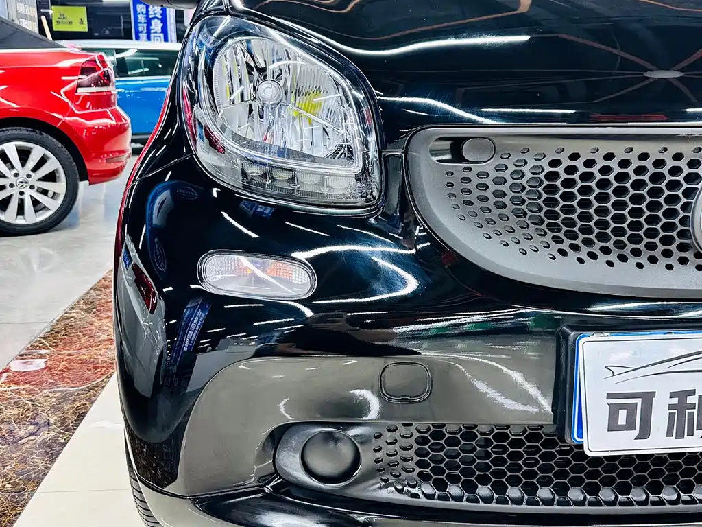 smart Smart Fortwo — миниатюра 9