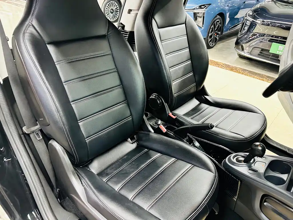 smart Smart Fortwo — миниатюра 20