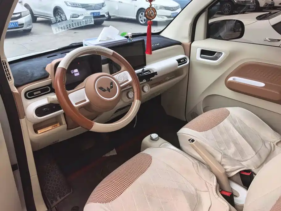 Wuling MINIEV — миниатюра 12