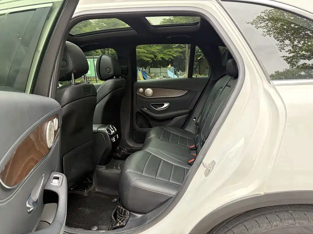 Mercedes-Benz GLC — миниатюра 9