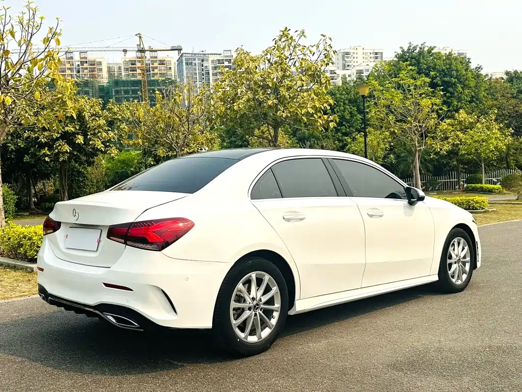 MERCEDES-BENZ A CLASS