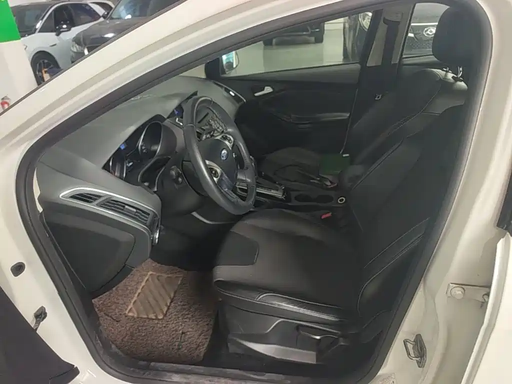 Ford Focus — миниатюра 15