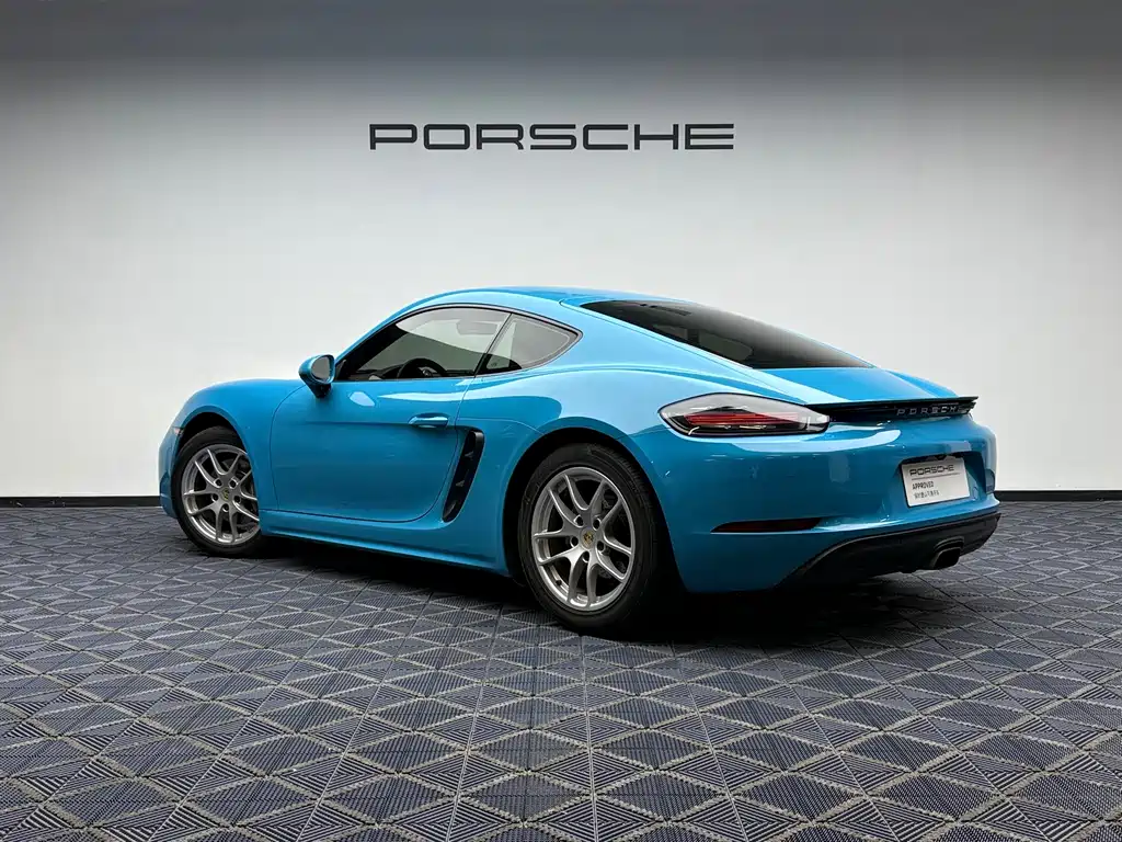 Porsche 718 2018 Cayman 2.0T