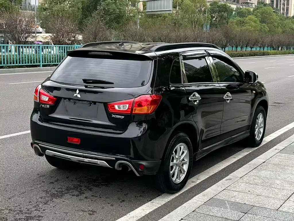 Mitsubishi ASX — миниатюра 9