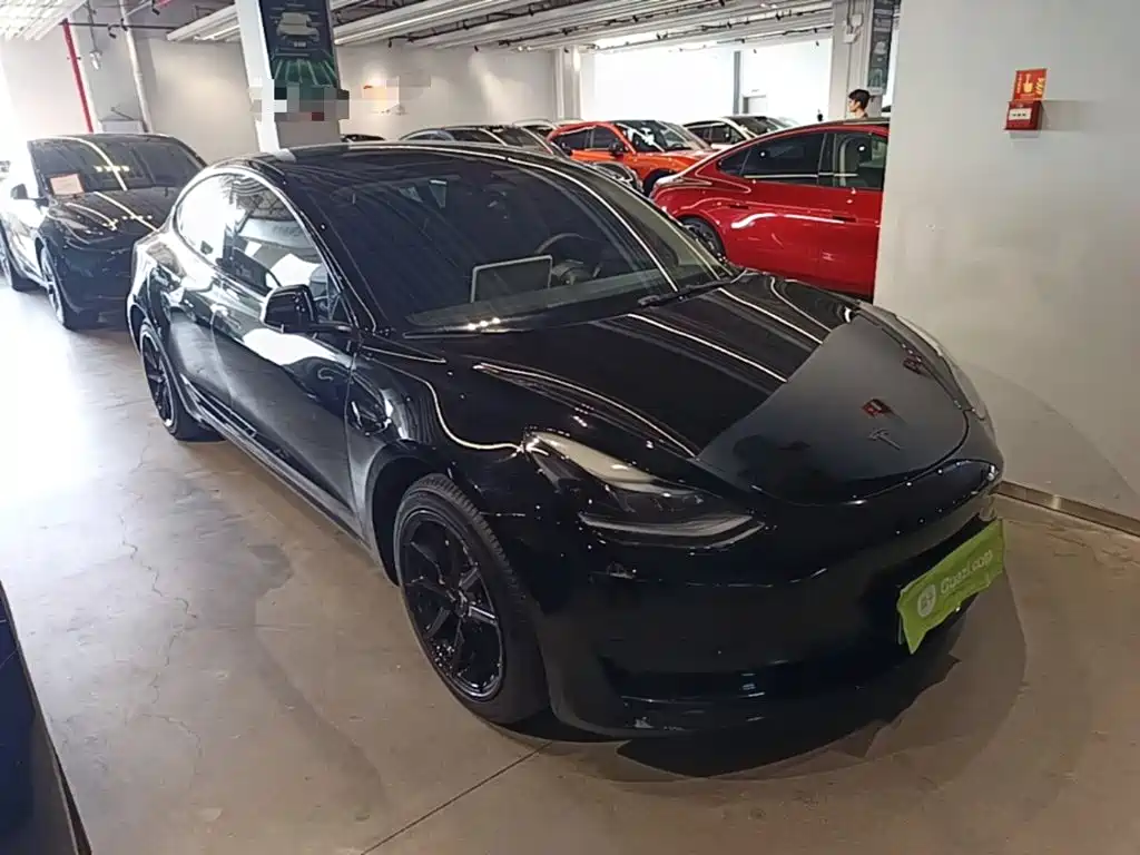 Tesla Model 3 — миниатюра 4