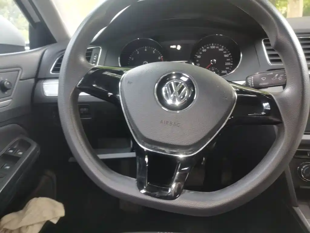 Volkswagen Lamando — миниатюра 6