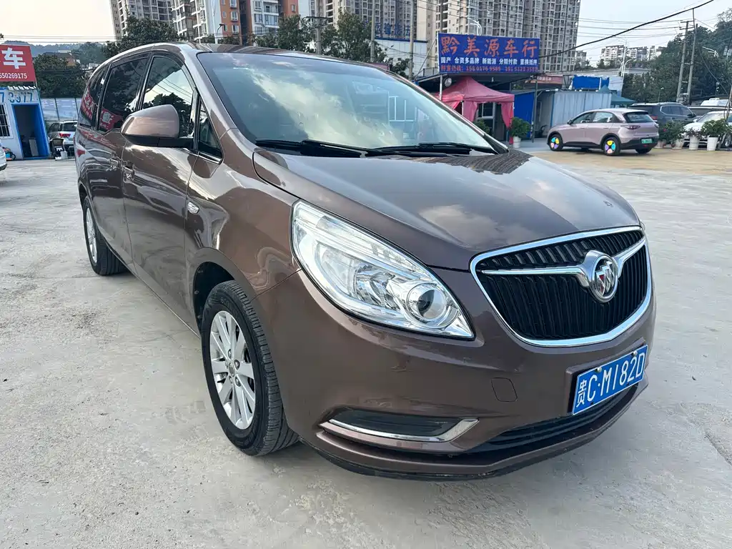 Buick GL8 — миниатюра 3