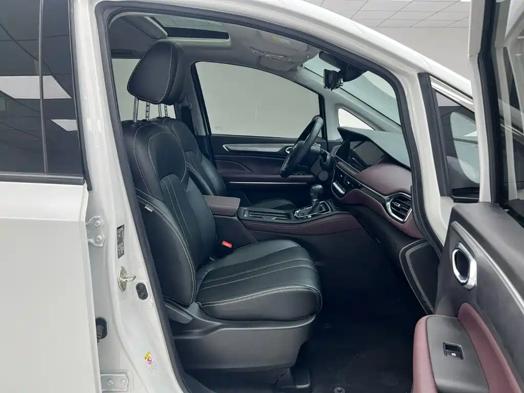GAC Motor Trumpchi M6 — миниатюра 7