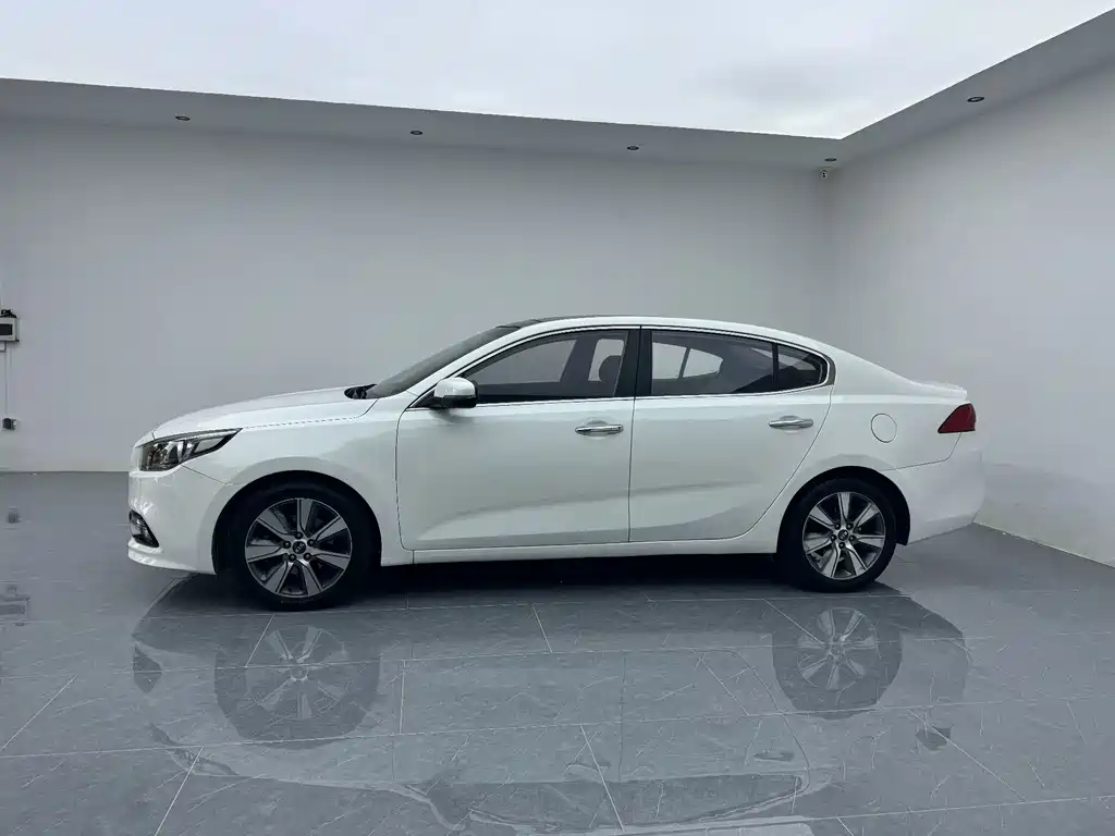 Kia K4 — миниатюра 9