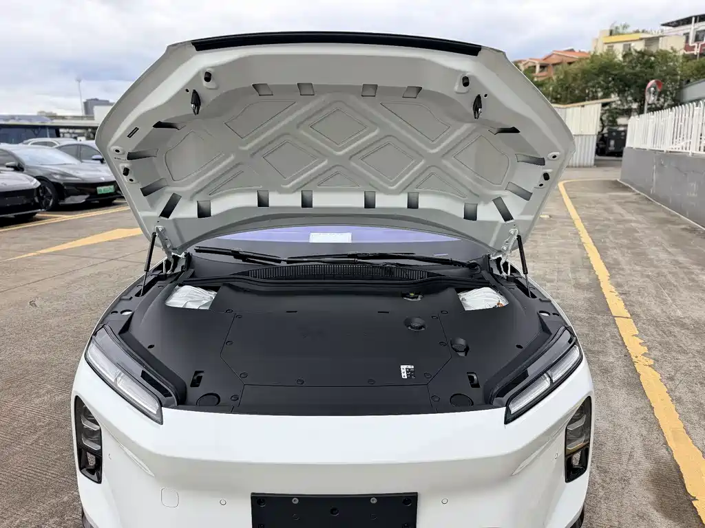 NIO ET5T — миниатюра 22