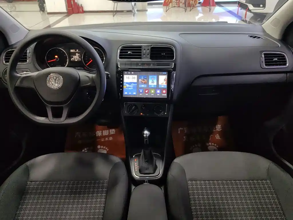 Volkswagen Polo — миниатюра 5