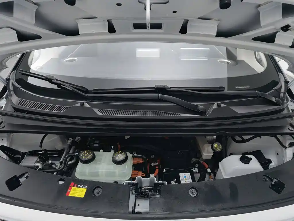 Baojun Yunduo — миниатюра 6