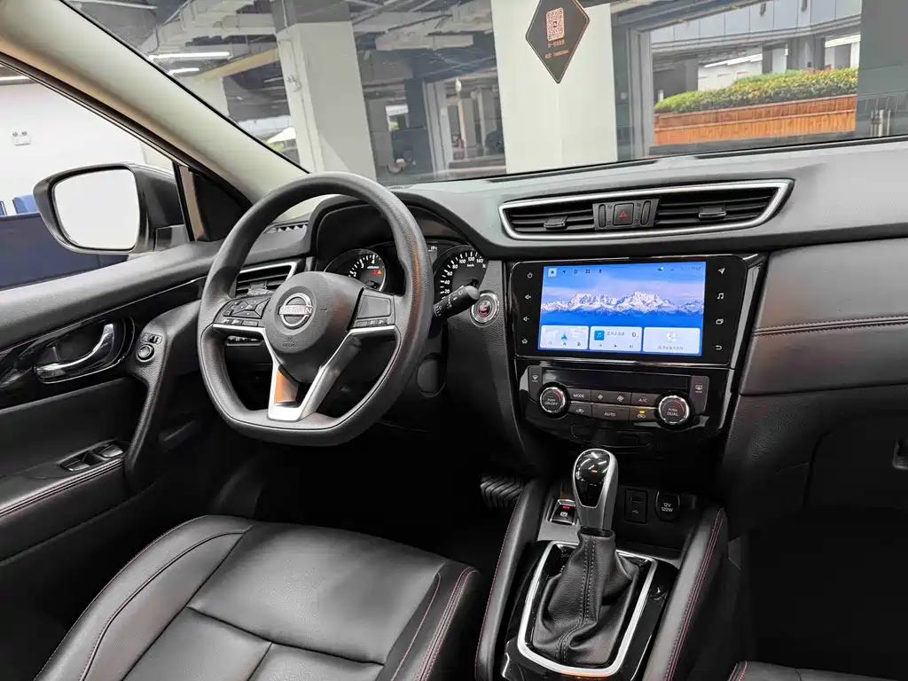 Nissan Qashqai — миниатюра 25