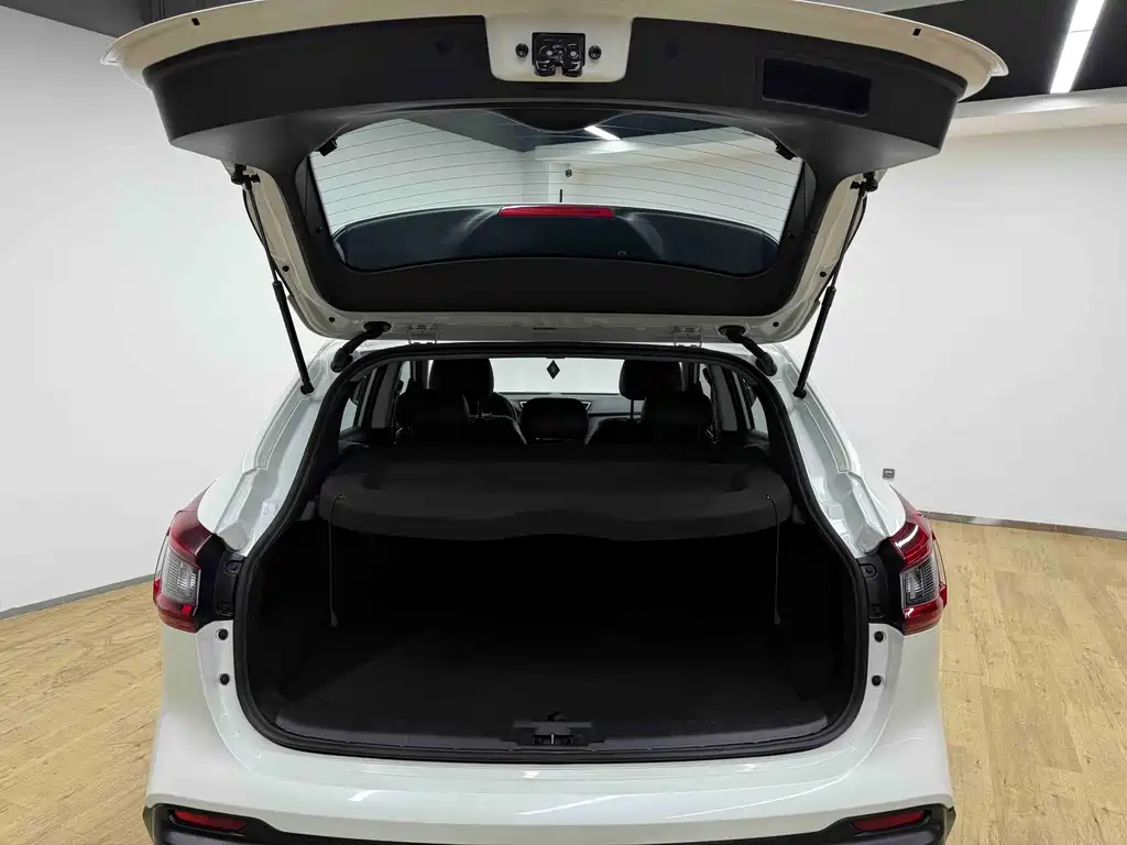 Nissan Qashqai — миниатюра 31
