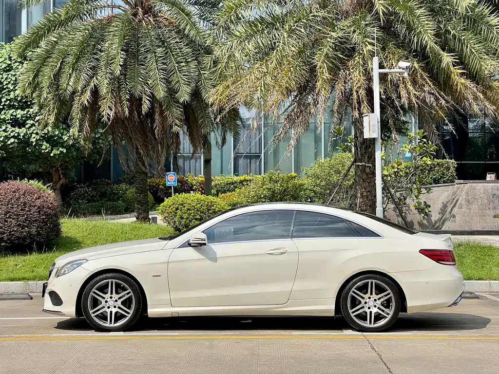 Mercedes-Benz E-Class (Import) — миниатюра 15