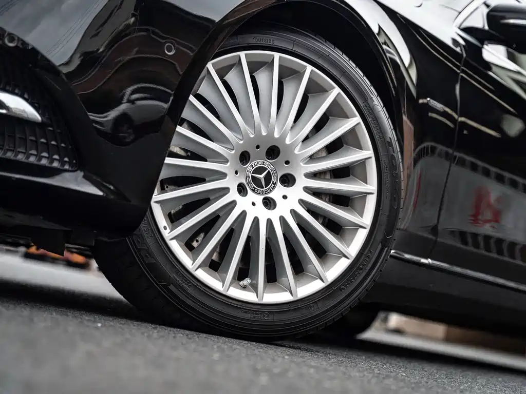 Mercedes-Benz S-Class — миниатюра 5